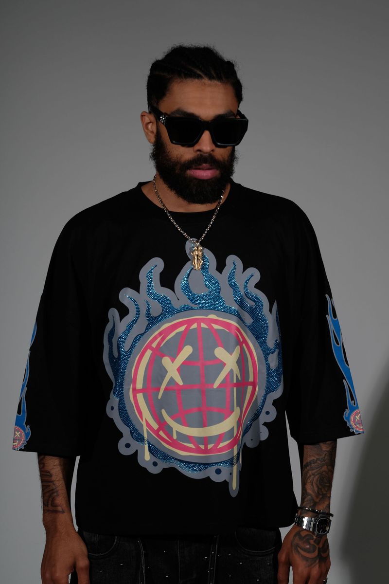 The world is yours tshirt Cropped T-shirt -Black