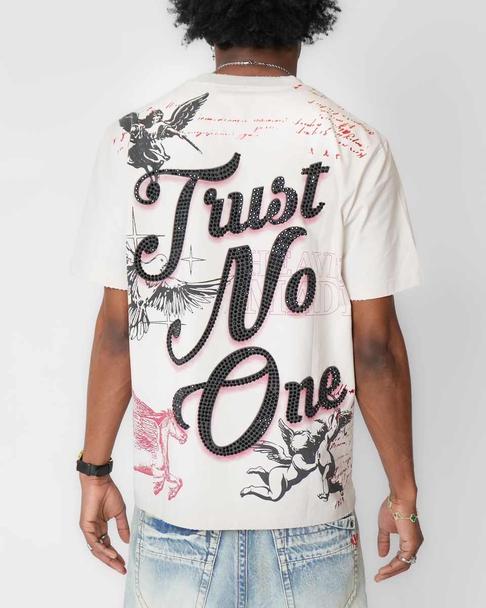 SMUGGLERS TRUST NO ONE TEE