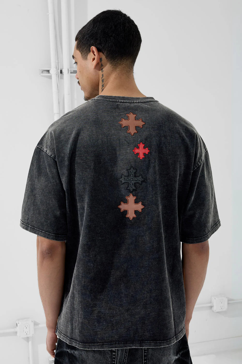 Utopia T-Shirt - Black Shadow