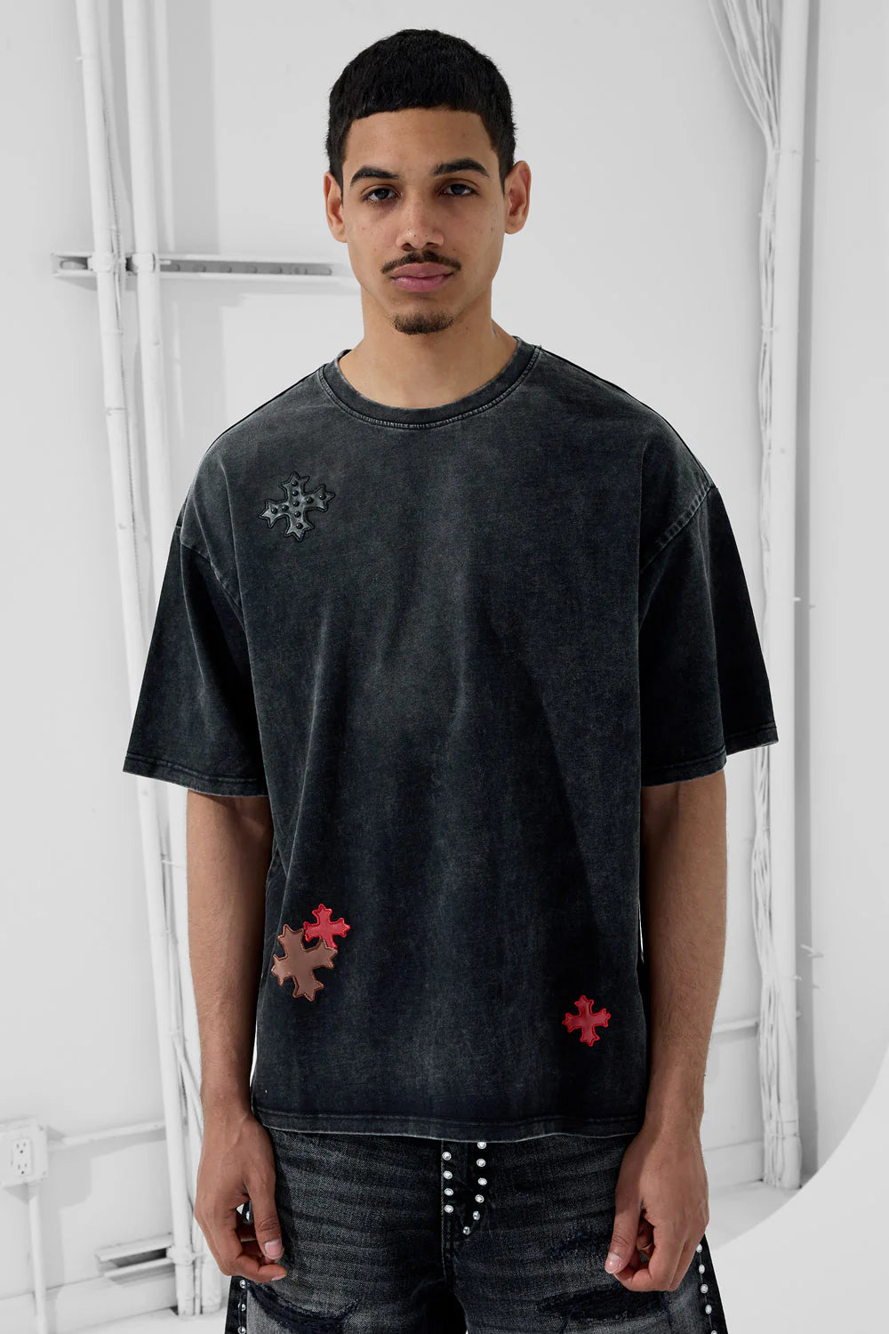 Utopia T-Shirt - Black Shadow