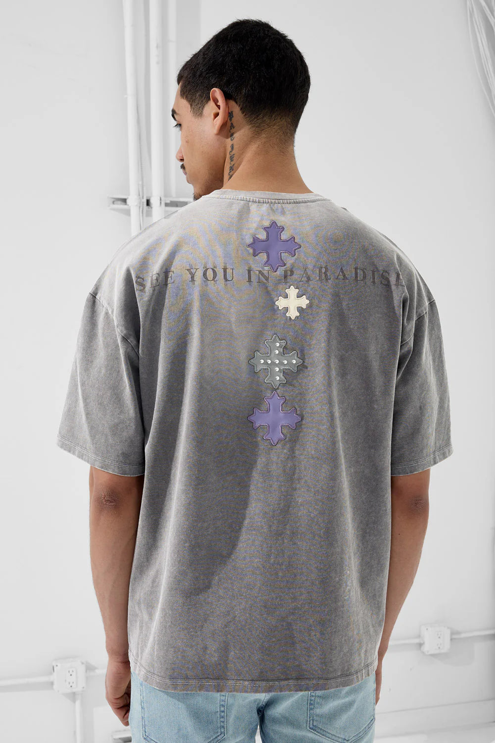 Utopia T-Shirt - Smoked Grey